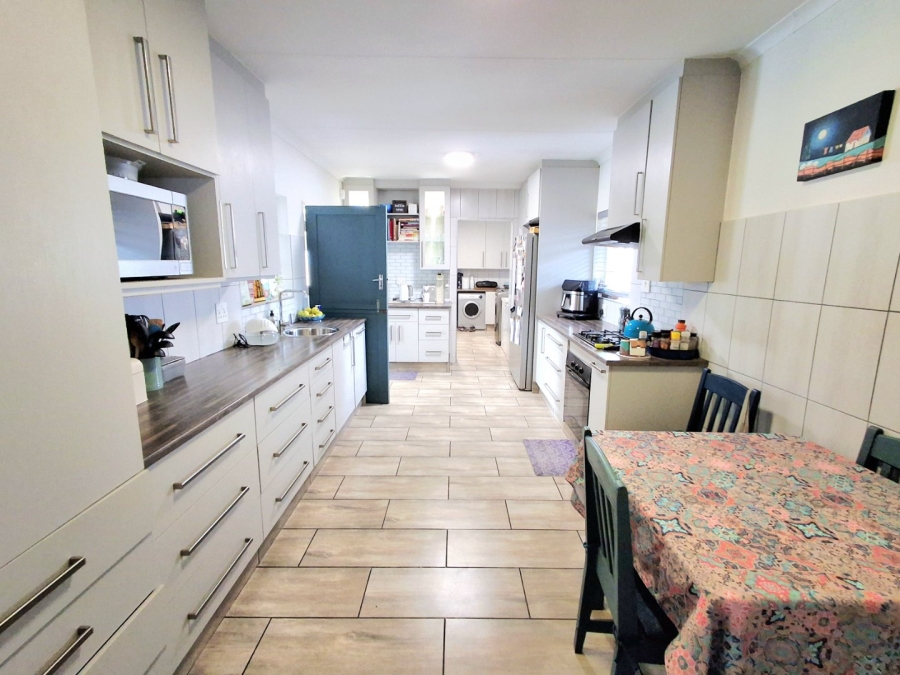 4 Bedroom Property for Sale in Vaalpark Free State